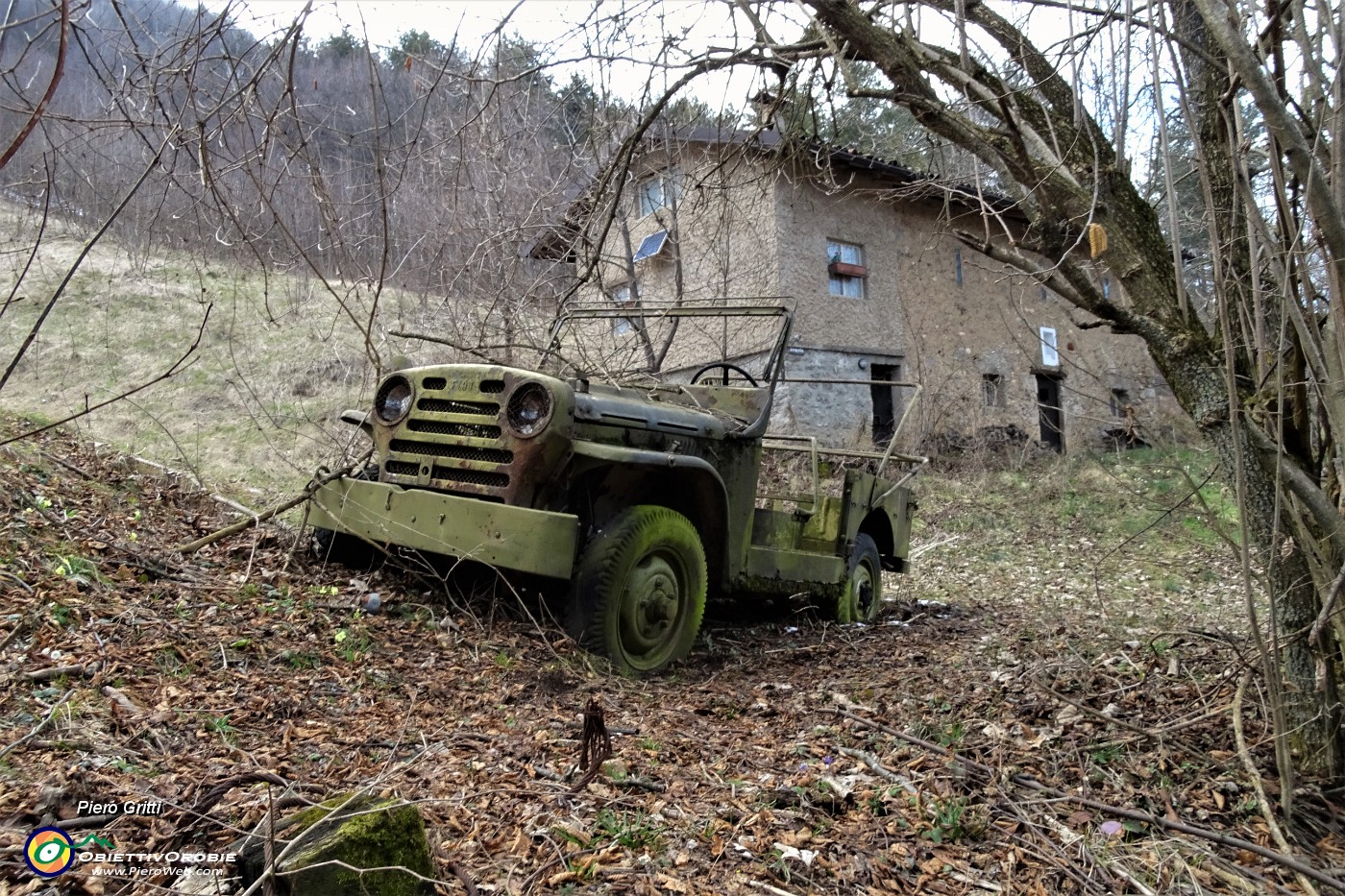 39 Jeep militare d'altri tempi .JPG